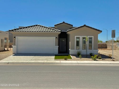 7935 San Eduardo St, Las Cruces, NM, 88012-8090 | Card Image