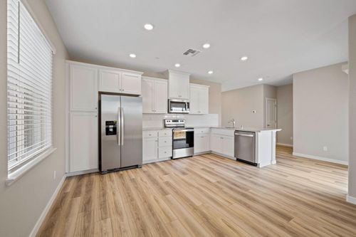 2925 School House Ln, Lincoln, CA, 95648-7541 | Card Image