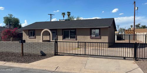 4050 W Nancy Ln, Phoenix, AZ, 85041-4939 | Card Image