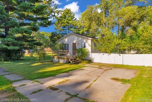 503 Fassett St, Algonac, MI, 48001-1223 | Card Image