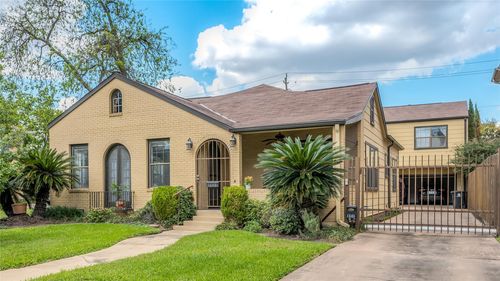 1648 Colquitt St, Houston, TX, 77006-5204 | Card Image