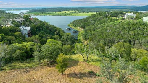 100 & 200 Contrails Way, Spicewood, TX, 78669 | Card Image