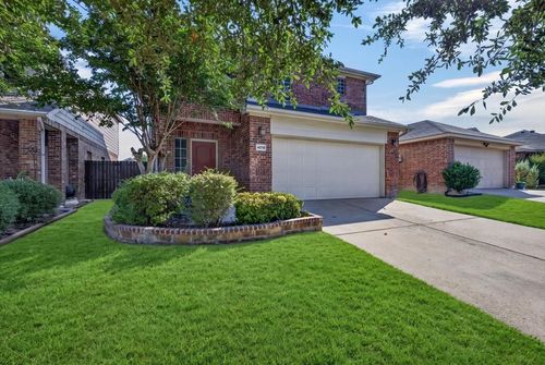 4018 Houston Dr, Heartland, TX, 75126-8256 | Card Image