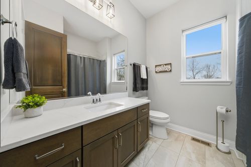 2503 Justen Farm Ln, Ringwood, IL, 60072-9205 | Card Image