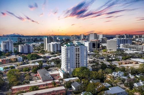 301-505 S Orange Ave, SARASOTA, FL, 34236-7565 | Card Image