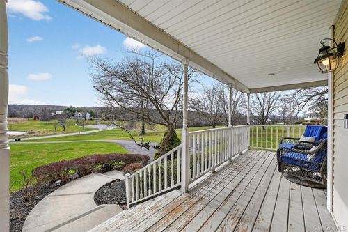 4 Cara Ct, Goshen, NY, 10924-6616 | Card Image