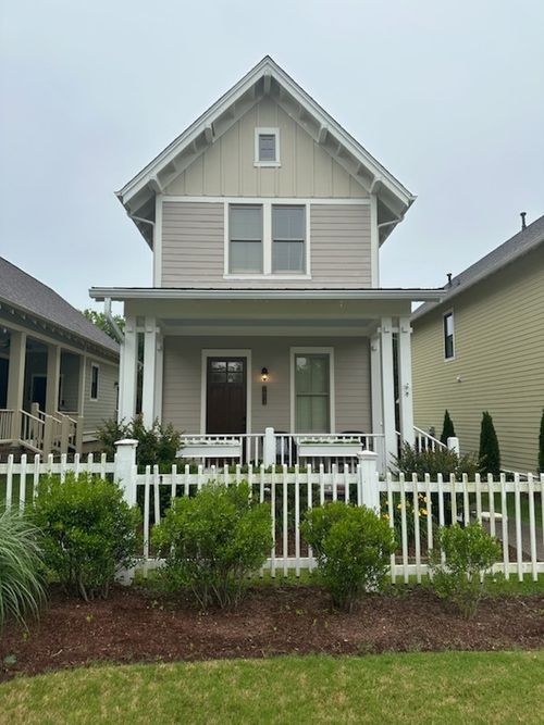 1073 Rochelle Ave, Thompsons Station, TN, 37179-9620 | Card Image