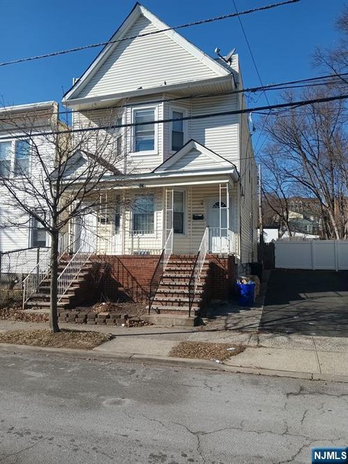293 Ogden St, Orange, NJ, 07050-3224 | Card Image