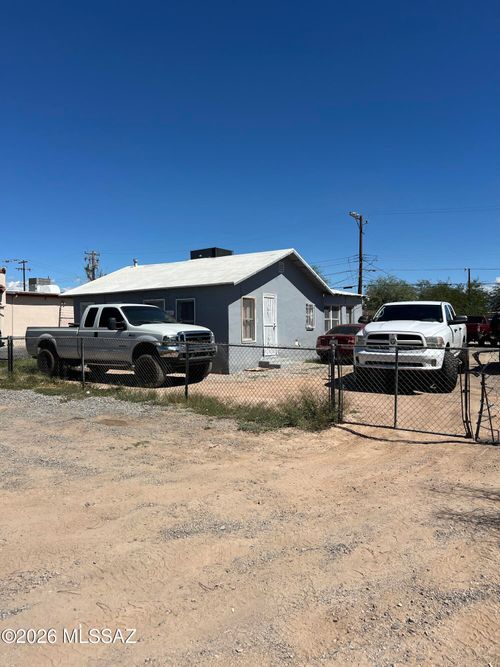 4957 S 12th Avenue, Tucson, AZ, 85706 | Card Image