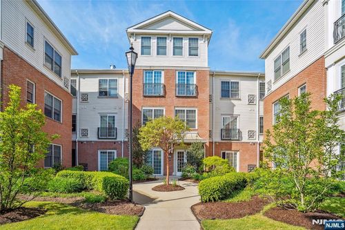 1112 The Plaza, Tenafly, NJ, 07670 | Card Image