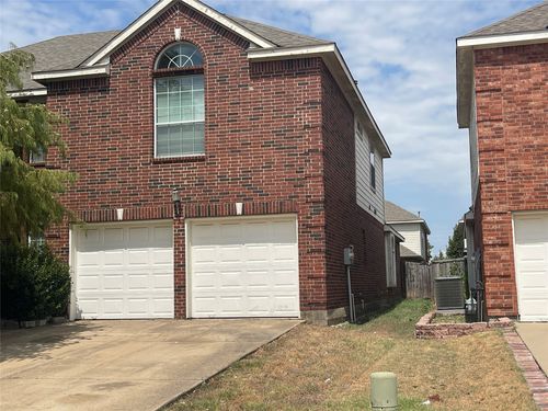 2740 Eastland Drive, Grand Prairie, TX, 75052 | Card Image