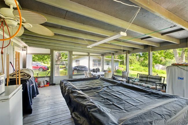 16398 Cumberland Cove Rd, House other with 3 bedrooms, 2 bathrooms and null parking in Madill OK | Image 6