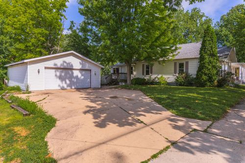1109 S Oak St, Bloomington, IL, 61701-6541 | Card Image