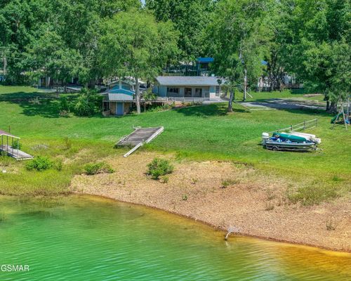 1239 Fishermans Way, Sevierville, TN, 37876-5812 | Card Image