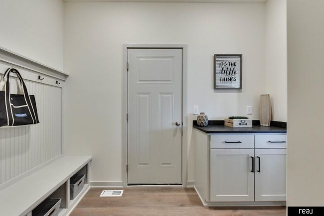 5413 N 191 St St, House other with 4 bedrooms, 4 bathrooms and 3 parking in Elkhorn NE | Image 27