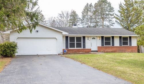 21 Sunridge Dr, Rochester, NY, 14624-5216 | Card Image