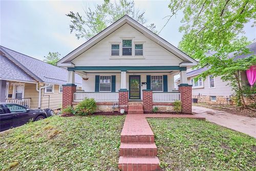 4511 Terrace St, Kansas City, MO, 64111-4238 | Card Image