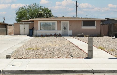 2616 Spear St, North Las Vegas, NV, 89030-5450 | Card Image
