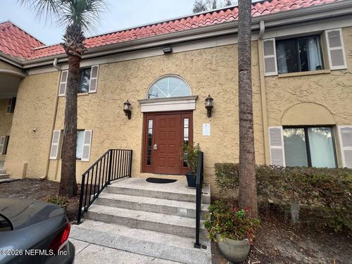 10-5811 Atlantic Blvd, Jacksonville, FL, 32207-2214 | Card Image