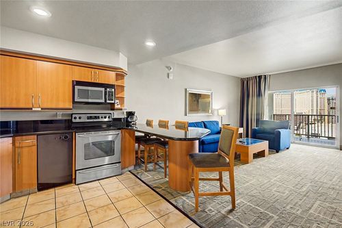 1504-211 E Flamingo Rd, Las Vegas, NV, 89169-4708 | Card Image