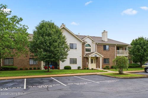 207-8401 Ambrosse Ln, Louisville, KY, 40299-7371 | Card Image