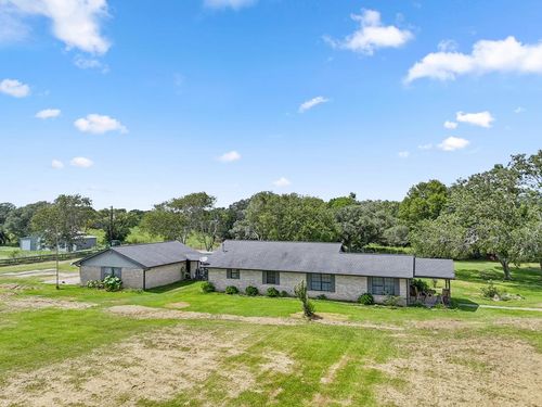 21126 Highway 111, Louise, TX, 77455 | Card Image
