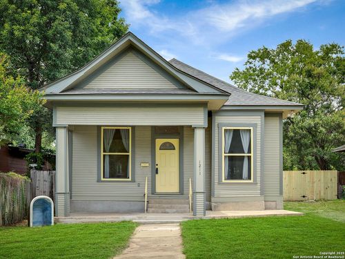 1211 W Magnolia Ave, San Antonio, TX, 78201-5647 | Card Image