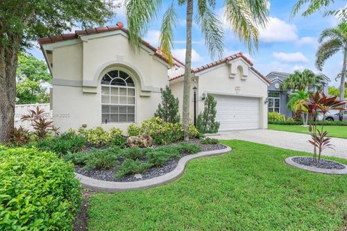 1572 Nw 135th Ave, Pembroke Pines, FL, 33028-2747 | Card Image