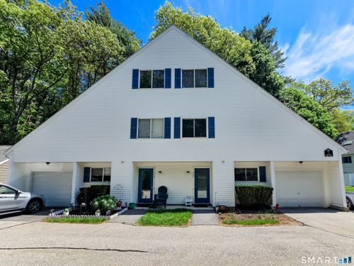 111-65 Perry St, Putnam, CT, 06260-2243 | Card Image