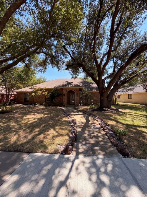 3924 Mesa Dr, Plano, TX, 75074-3435 | Card Image