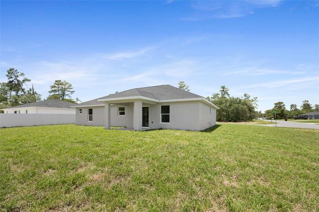 covered back porch corner | Image 37