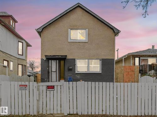 9632 106a Ave Nw, Edmonton, AB, T5H0T2 | Card Image