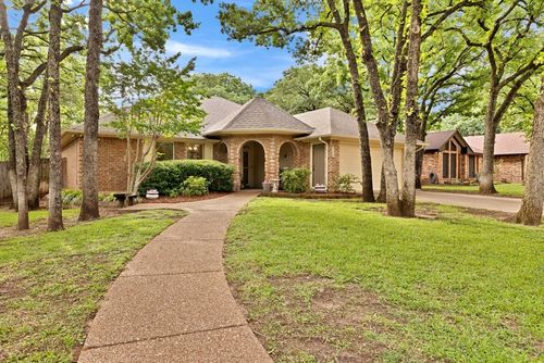 740 High Crest Dr, Azle, TX, 76020-2538 | Card Image