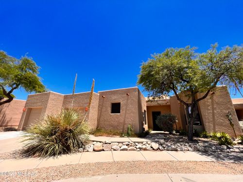 8412 N Hanks Pl, Oro Valley, AZ, 85704-6549 | Card Image