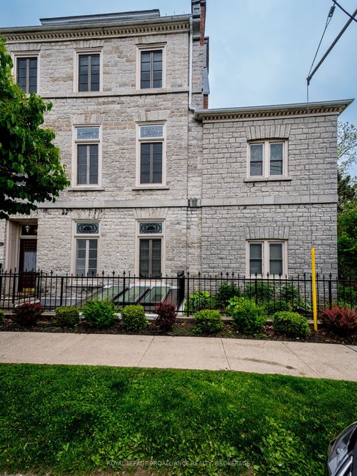 7-131 King St E, Kingston, ON, K7L2Z9 | Card Image