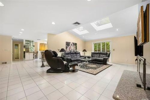 74 Rockland Dr, Jericho, NY, 11753-1436 | Card Image