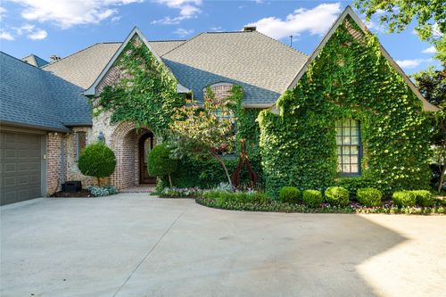 3093 Whispering Oaks Dr, Highland Village, TX, 75077-1854 | Card Image