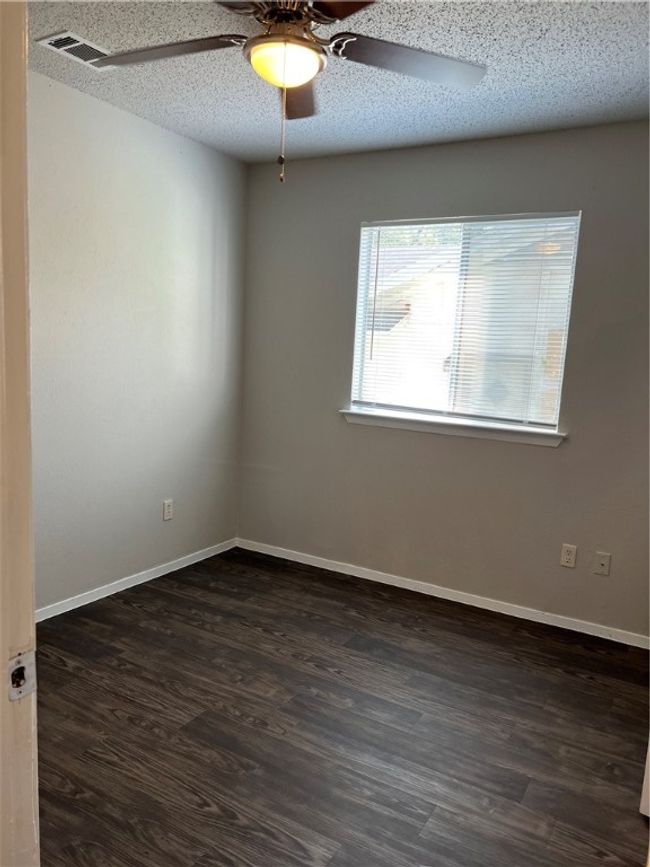 7318 Lunar Dr, House other with 3 bedrooms, 2 bathrooms and 2 parking in Austin TX | Image 11