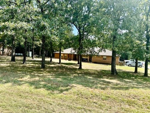 40 Cumberland Cir, Denison, TX, 75021-5808 | Card Image