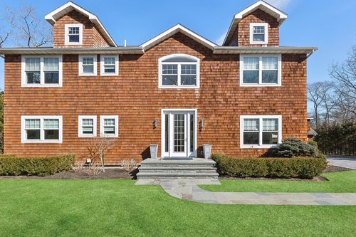 68 Sandy Hollow Rd, Southampton, NY, 11968-5407 | Card Image