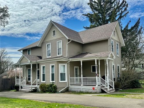 605 Coburn St, Elmira, NY, 14904-1630 | Card Image