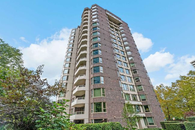 401 - 5790 Patterson Avenue, Condo with 2 bedrooms, 2 bathrooms and 1 parking in Burnaby BC | Image 4