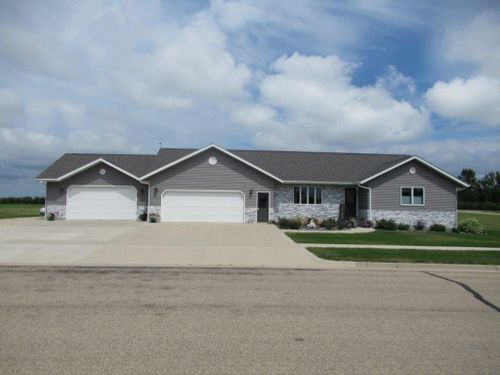 510 Hill Crest St, Edgerton, MN, 56128-1311 | Card Image