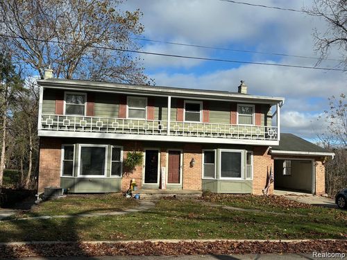 300 Bessemaur Dr, East Lansing, MI, 48823-1912 | Card Image
