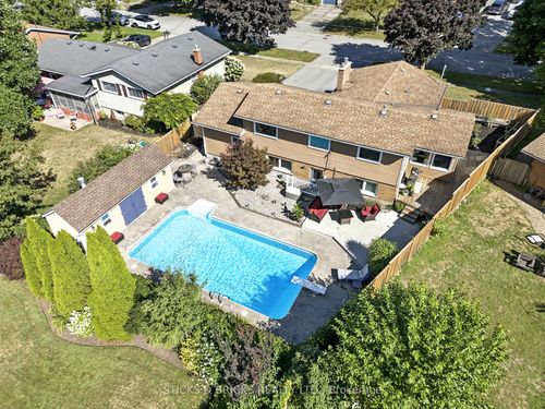 6750 Cherrygrove Rd, Niagara Falls, ON, L2E5M6 | Card Image