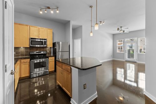 apt-104-3000 Vanderbilt Pl, Nashville, TN, 37212-2530 | Card Image