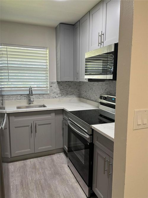 18-2134 Lincoln St, Hollywood, FL, 33020 | Card Image