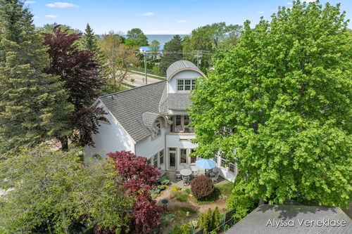 404 N Shore Dr, South Haven, MI, 49090-1015 | Card Image