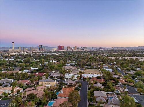 2525 Driftwood Dr, Las Vegas, NV, 89107-2322 | Card Image