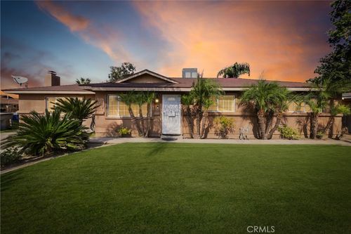 140 Langford Ave, Arvin, CA, 93203-2322 | Card Image